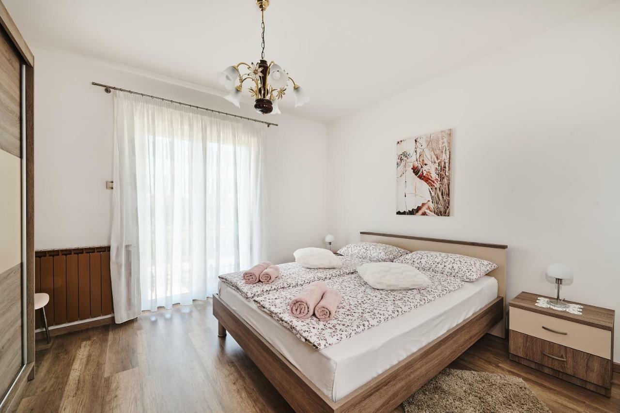 Apartment Ana 브르토니글라 외부 사진