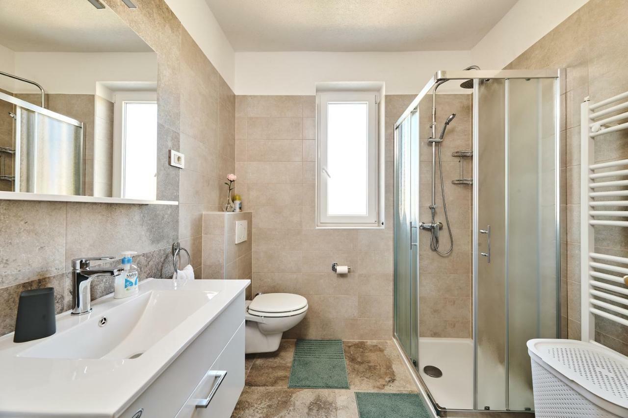 Apartment Ana 브르토니글라 외부 사진